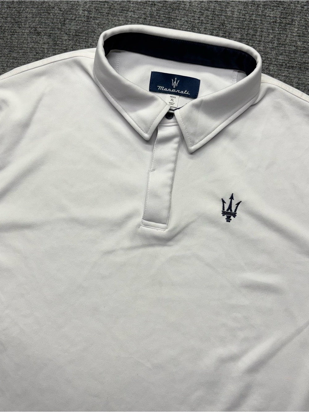 Maserati Polo Shirt Mens XL White Luxury Cars Racing Logo